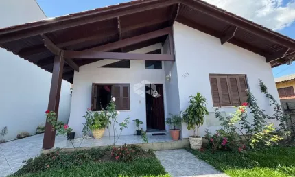 Casa com 4 quartos à venda na Irmão Emílio, 231, Várzea, Santa Cruz do Sul