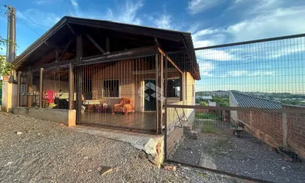 Casa com 2 quartos à venda na Travessa Itai, 517, Arroio Grande, Santa Cruz do Sul