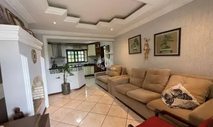 Casa 02 dormitórios com piscina em linha santa cruz