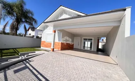 Casa 3 dormitórios (sendo 1 suíte) bairro Linha Santa Cruz