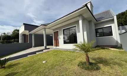 Casa 03 dormitórios (02 suítes) e piscina no condomínio fechado Terra Madre
