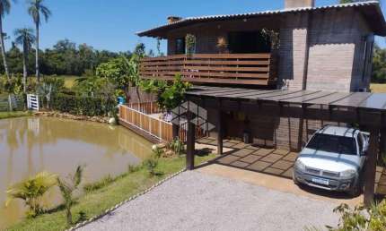 Chácara / sítio com 4 quartos à venda na Linha Rabuske, 1, Área Rural de Santa Cruz do Sul, Santa Cruz do Sul