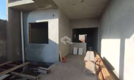 Casa geminada em construção com 2 dormitórios no bairro Esmeralda