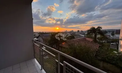 Apartamento com 3 dormitórios e ótima posição solar!