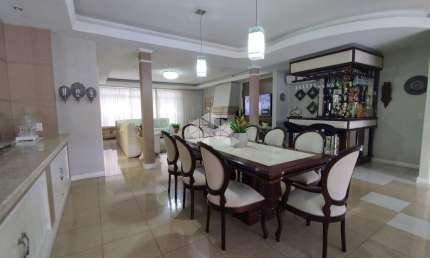 Casa com 4 quartos à venda na das Orquídeas, 601, Patronato, Santa Maria, 333 m2 por R$ 1.590.000