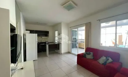 Casa com suíte e piscina à venda - condomínio fechado terra nova