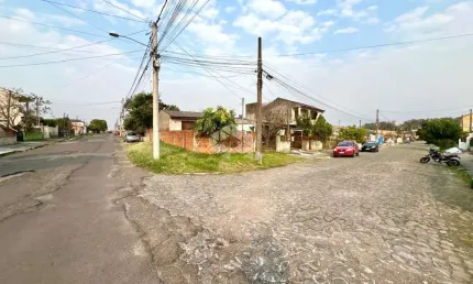 Venda de casa com terreno amplo no bairro tancredo neves - 320 mil