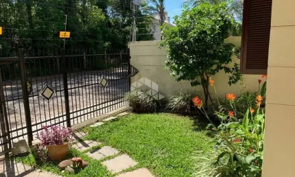 Casa com 3 quartos à venda na Angelin Bortholuzzi, 400, Camobi, Santa Maria