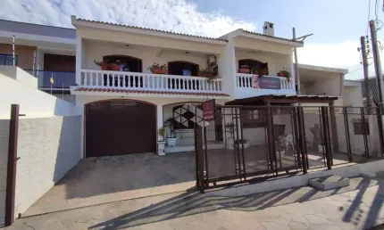 Casa com 4 quartos à venda na Rua Eulalia Oliveira Irion, 141, Dom Antônio Reis, Santa Maria