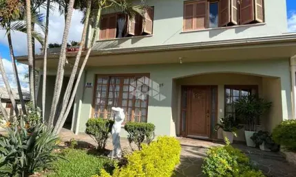 Casa com 4 quartos à venda na Rua José Vinade, 155, Juscelino Kubitschek, Santa Maria