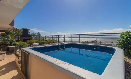 Apartamento Garden com 287 m² e 3 quartos à venda no bairro Menino Deus