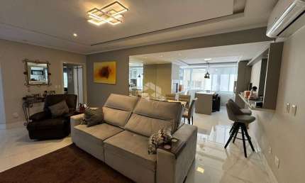 Apartamento de 144 m² e 3 quartos à venda no bairro São João