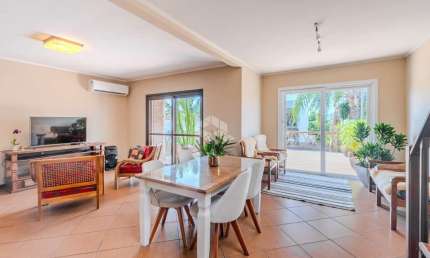 Casa com 3 quartos à venda na Rua Edilson João Prola, 35, Ipanema, Porto Alegre