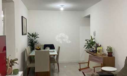 Apartamento térreo com 64m² e 2 quartos à venda no Partenon