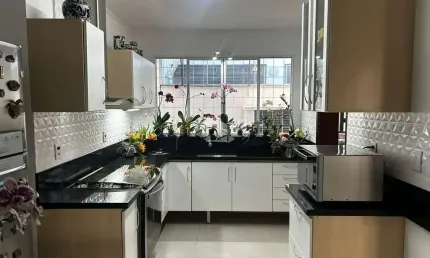 Casa com 180 m² e 3 quartos à venda no Jardim Lindóia