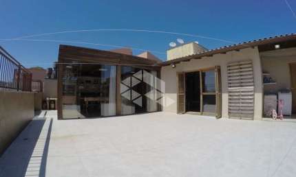 Cobertura com 251 m² e 3 quartos à venda no bairro Teresópolis.