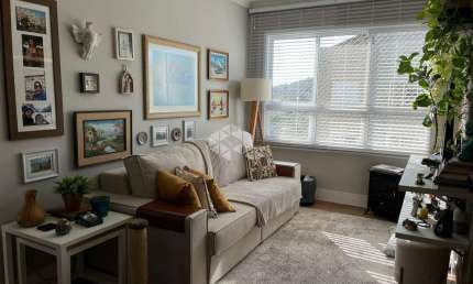Apartamento com 54m² e 2 quartos à venda no bairro Jardim Carvalho.