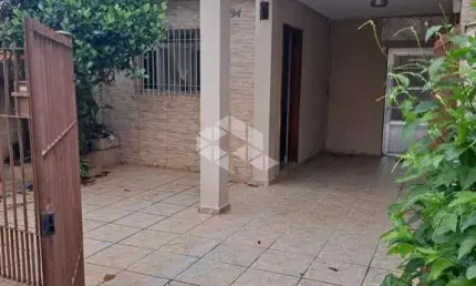Casa com 3 quartos à venda na Jaguarurama, 194, Vila Iório, São Paulo