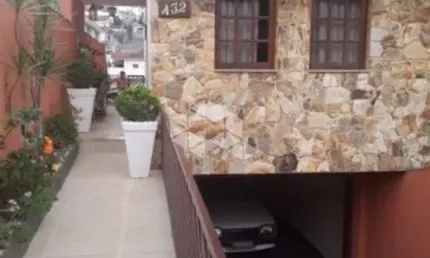 Casa com 3 quartos à venda na Rua Irmãos Pila, 10, Vila Mazzei, São Paulo