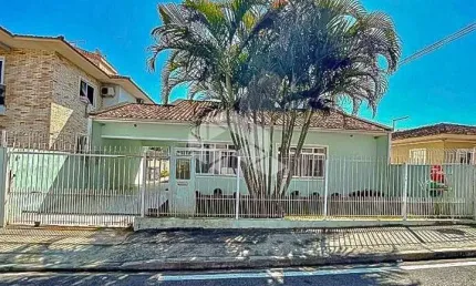 Casa em condomínio fechado com 3 quartos à venda na Rua Santa Bárbara, 66, Flor de Nápolis, São José