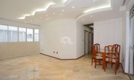 APARTAMENTO BAIRRO CAPOEIRAS, FLORIANÓPOLIS, SC, TERRAÇO, 03 DORMITÓRIOS, 01 SUÍTE, 01 VAGA DE GARAGEM.
