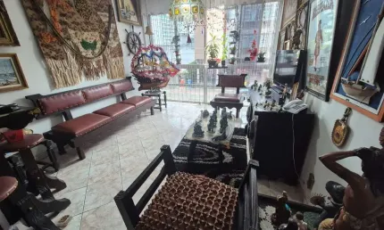 APARTAMENTO À VENDA COM 3 QUARTOS SENDO 1 SUÍTE E 1 VAGA DE GARAGEM NO BAIRRO COQUEIROS EM FLORIANÓPOLIS/SC.