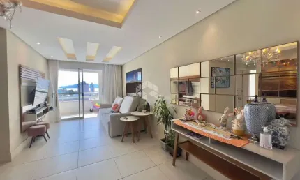 APARTAMENTO COM 2 QUARTOS SENDO 01 SUÍTE, E 02 VAGAS DE GARAGEM NO BAIRRO CANTO, EM FLORIANÓPOLIS/SC.