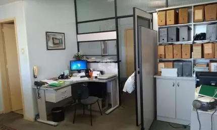 CENTRO - Sala no Edifício Coliseu localizado no coração do centro de Porto Alegre/RS.