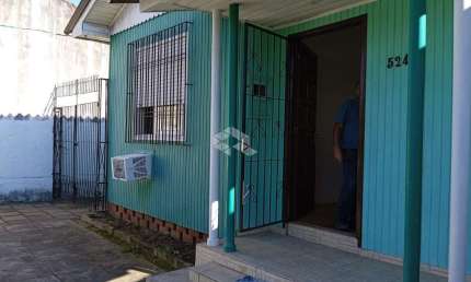 VILA IPIRANGA - Casa com apartamento nos fundos 2 (dois) dormitórios cada.