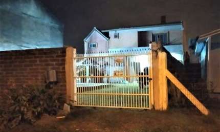 IMBÉ - IMBÉ - Casa para família grande, moradia ou veraneio. Piscina, 04 dorm. e demais peças.
