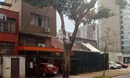 Prédio Comercial  160m² . 2 vagas. Fica no no 4º Distrito - Bairro São Geraldo