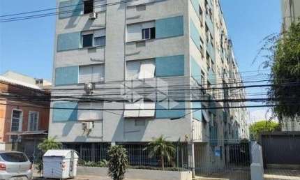 1 dormitório 43m² condomínio em frente ao Shopping Total. Elevador e portaria 24h