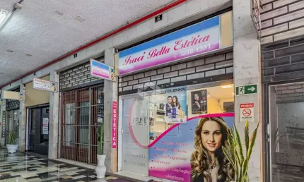 Excelente loja, 3 pavimentos, ótima localização, com salão de beleza montado.