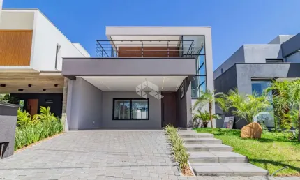Residência exclusiva de 218m² com luxo e conforto em cada detalhe, no Condomínio Landscpe Seminário em Gravataí - RS
