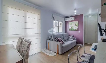 Apartamento  2 dormitórios/Quartos. Sacada. Vaga escriturada. Infraestrutura Condomínio.