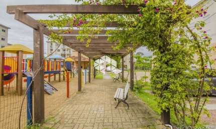 Apartamento SEMIMOBILIADO 3 dormitórios/Quartos. Sacada. Vaga Escriturada