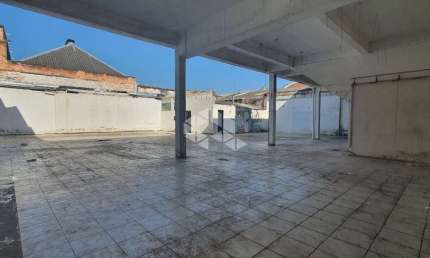 Terreno 1000m² no 4º Distrito  com Pavilhão 392m² de área útil  -  Bairro Floresta