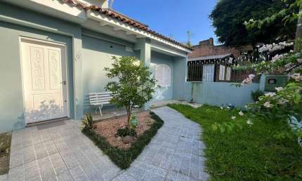 Casa a venda no Residencial Imperial Park com 292m², 5 dormitórios, quiosque com churrasqueira e amplo pátio.
