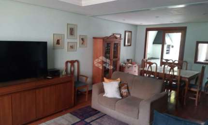 Casa em condomínio com 3 dormitórios no Bairro Tristeza.