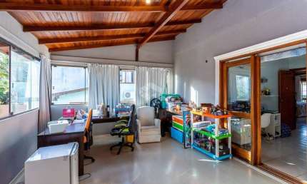 Casa em condomínio no Moutain Ville na Hípica em Porto Alegre