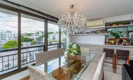 Lindo apartamento próximo da Wenceslau Escobar com infra completa no Bairro Tristeza.