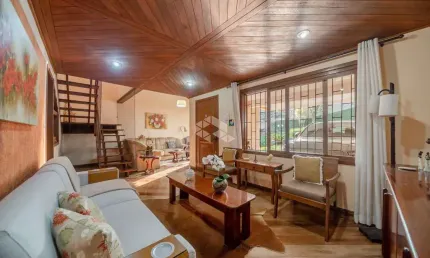 Casa em condomínio, 181,32m², 03 dormitórios sendo 01 suíte no bairro Nonoai