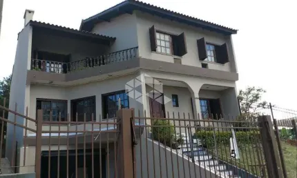 Sobrado com 490m² e 4 quartos à venda no bairro cristal.