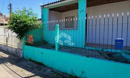 Casa com 03 dormitórios no Bairro Maria Regina em Alvorada.