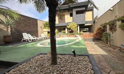 Casa Sobrado com três suítes em Bela Vista/Alvorada.