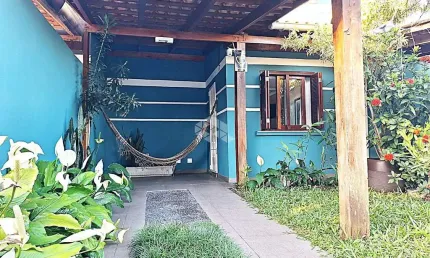 Casa/sobrado com 2 dormitórios, 2 banheiros e 1 vaga com 55m²