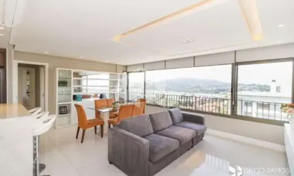 Apartamento com 3 dormitórios, 2 vagas de garagem  no edifício  Pedra Nova , no bairro Cavalhada