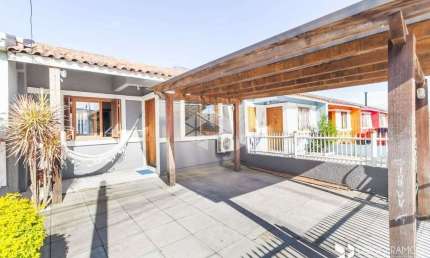 Casa 2 dorms à venda Rua Paulo José Rodrigues, Hípica - Porto Alegre