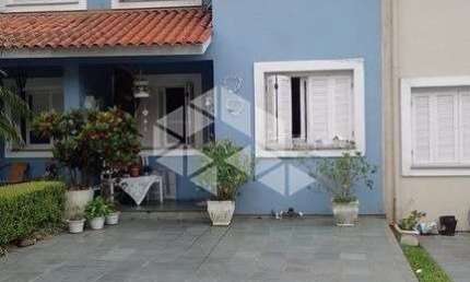 Casa em condominio mobiliada com 3 dormitórios e infra completa.