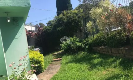 Casa com 3 dormitórios em amplo terreno para vender por r$ 395mil